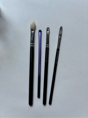 MAC 217, 231, 194 + Real Techniques Accent Brush – Set of 4 eye makeup brushes